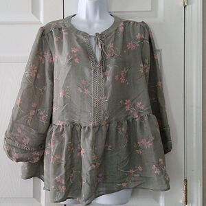 Como Black light olive green floral print blouse Sz XL NWOT